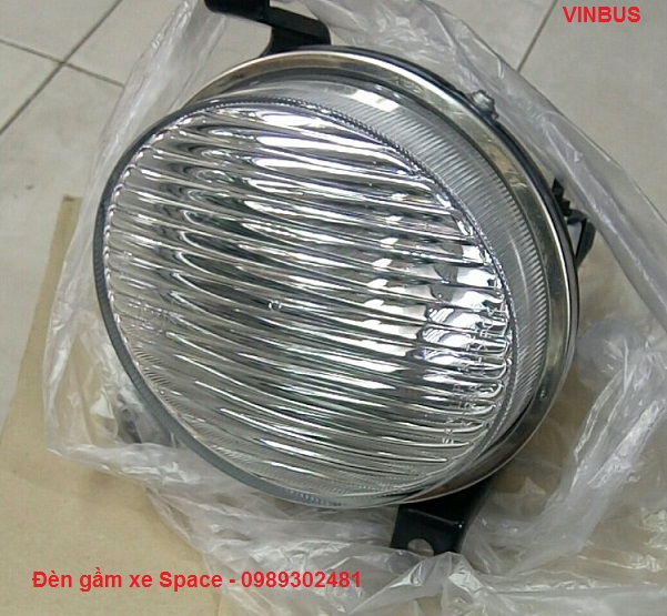 den can truoc xe space