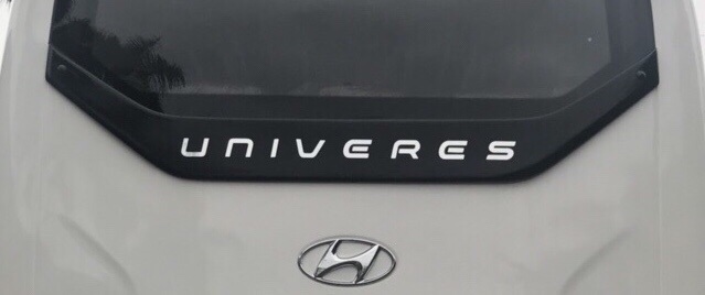 ốp đuôi universe