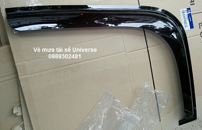 Vè mưa tài xế Universe