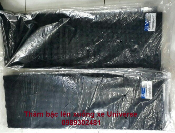 Thảm trải bậc lên xuống Universe - 829328D000