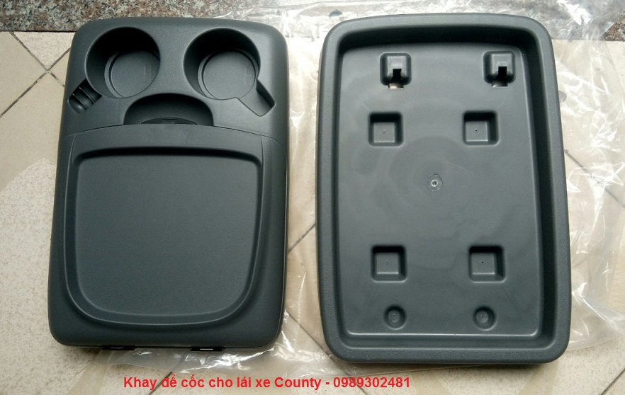 Khay để cốc cho lái xe County - 831905A100