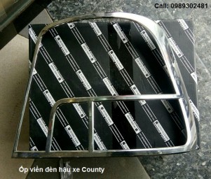 Ốp đèn hậu xe County
