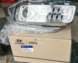 Đèn cản trước xe Universe - 92201 8D200