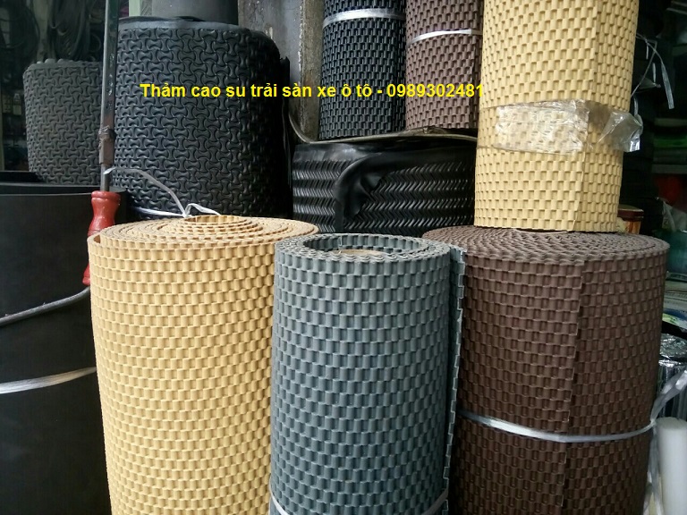 Thảm cao su trải sàn xe ô tô